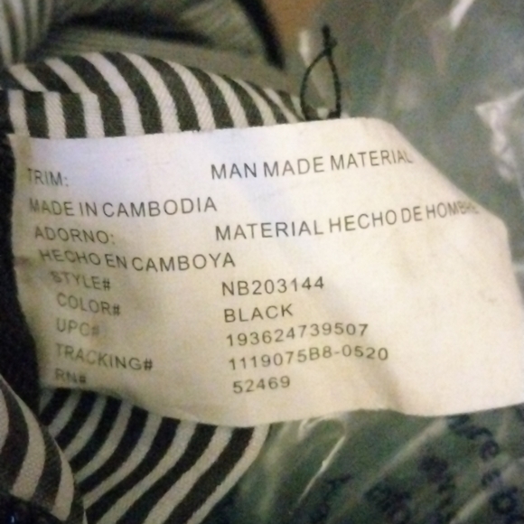 Black & Rose Gold Accent (Designer Inspired) Puffer Travel/Work/School Backpack - Picture 16 of 16